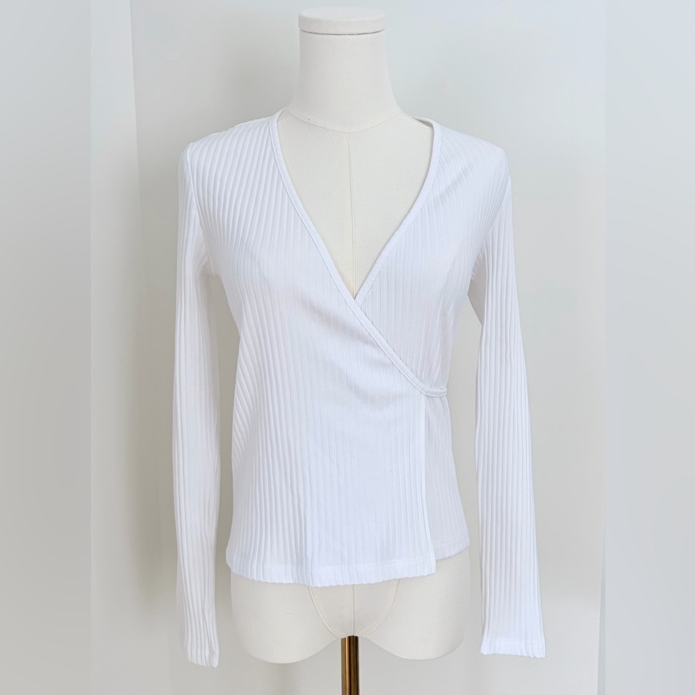 NWT Frank and Oak Wrap Top Size S - Picture 2 of 6